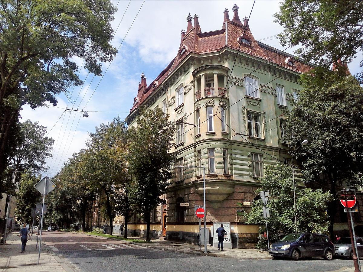 The Georgehouse Hostel Lemberg Exterior foto